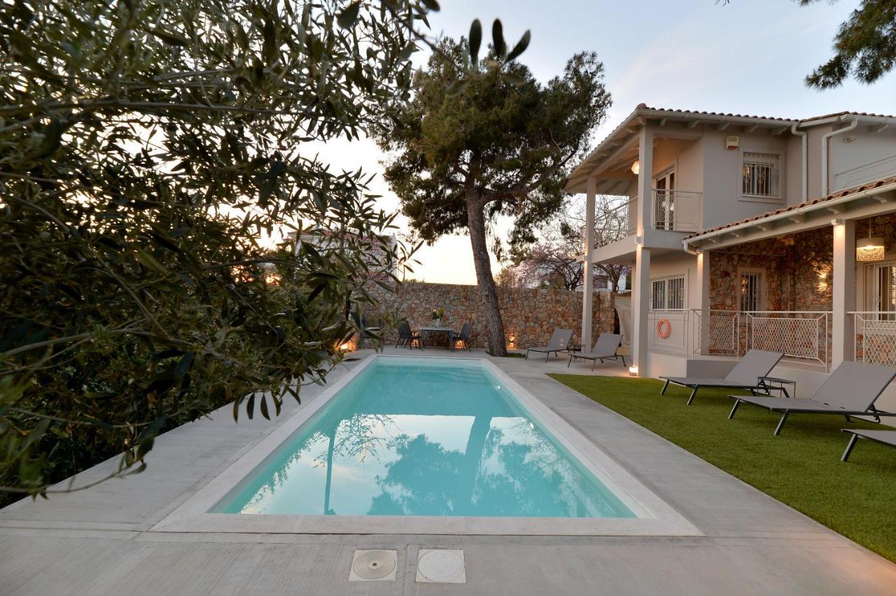 Villa Luxurious Ruby's Pool