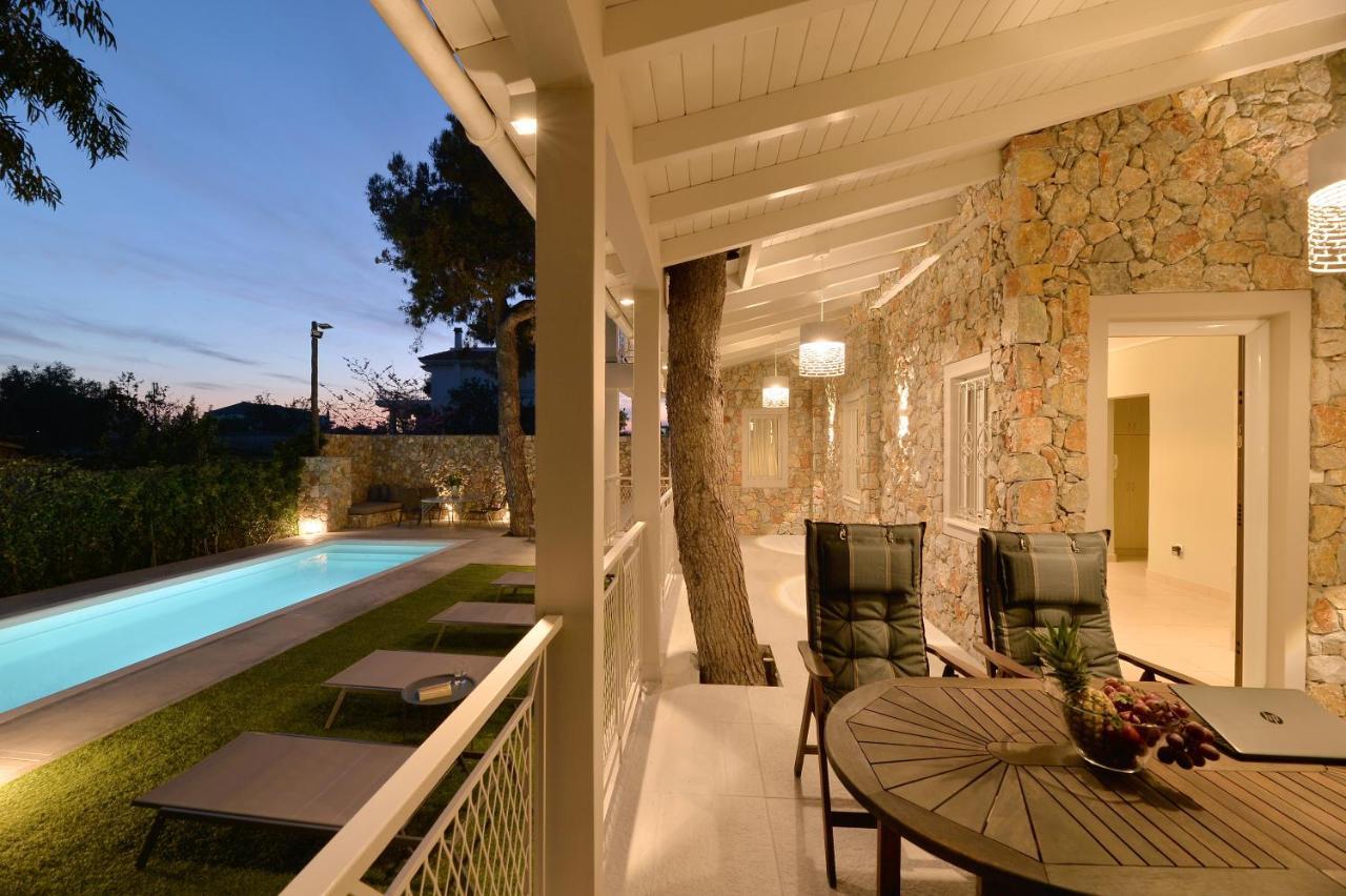 Luxurious Ruby's Pool Villa *